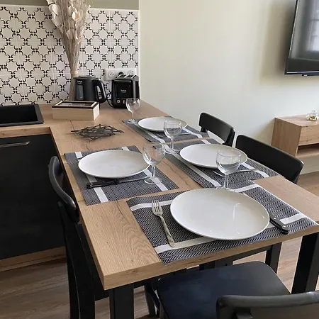 Marianne 7 דירה ברגרק